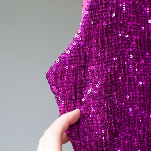 Pink sequin bodycon dress - Picture 7 of 11